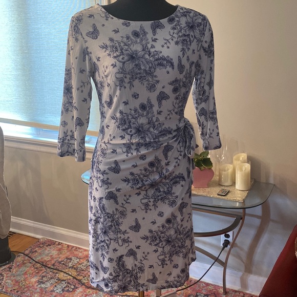 Floral and butterflies dress - Picture 1 of 8